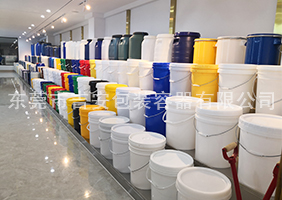 www.色女吉安容器一楼涂料桶、机油桶展区